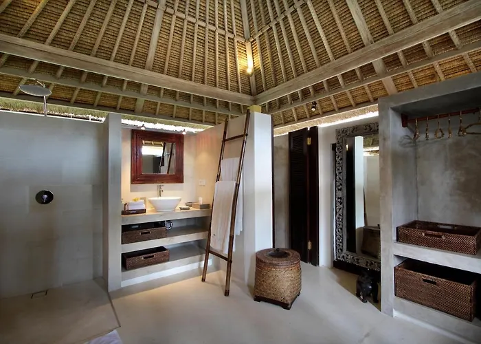 Istana Semer - Balinese Style Private Event Villa, With Large Pool, Gardens And Cook - Near To Canggu & Seminyak ヴィラ *