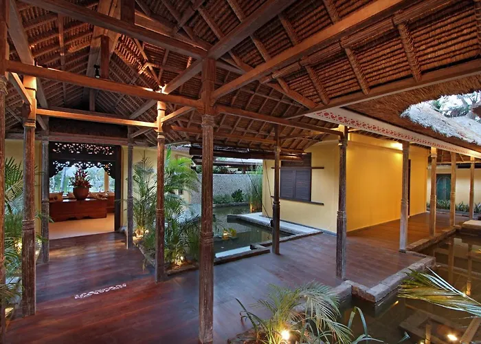 Istana Semer: Balinese With Pool & Cook Near Canggu *