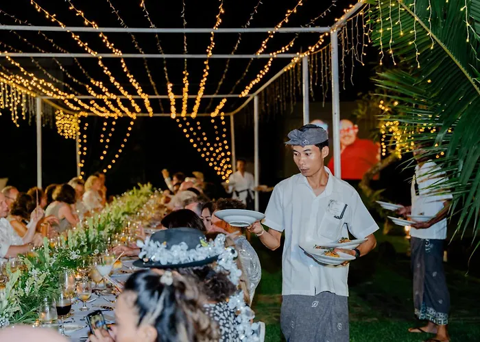 Istana Semer - Balinese Style Private Event Villa, With Large Pool, Gardens And Cook - Near To Canggu & Seminyak ヴィラ