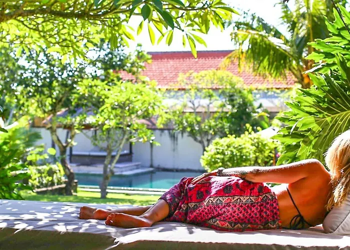 Istana Semer - Balinese Style Private Event Villa, With Large Pool, Gardens And Cook - Near To Canggu & Seminyak ヴィラ