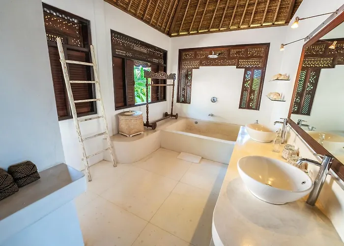 Istana Semer - Balinese Style Private Event Villa, With Large Pool, Gardens And Cook - Near To Canggu & Seminyak ヴィラ *