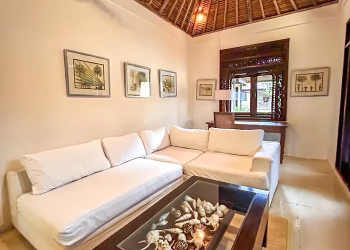 Istana Semer: Balinese With Pool & Cook Near Canggu *