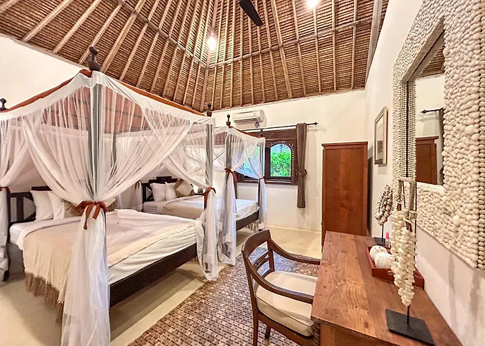 Istana Semer: Balinese With Pool & Cook Near Canggu Villa *
