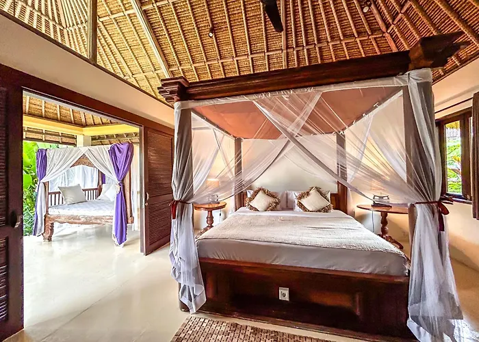 Istana Semer: Balinese With Pool & Cook Near Canggu