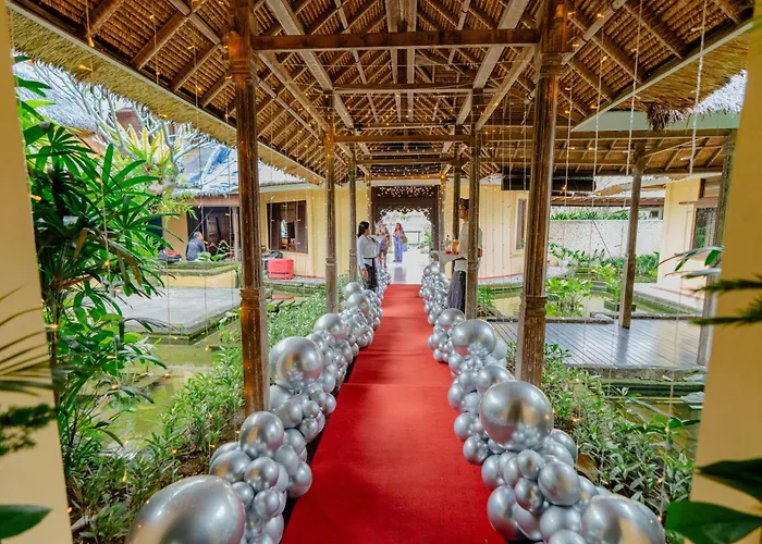ヴィラ Istana Semer - Balinese Style Private Event Villa, With Large Pool, Gardens And Cook - Near To Canggu & Seminyak